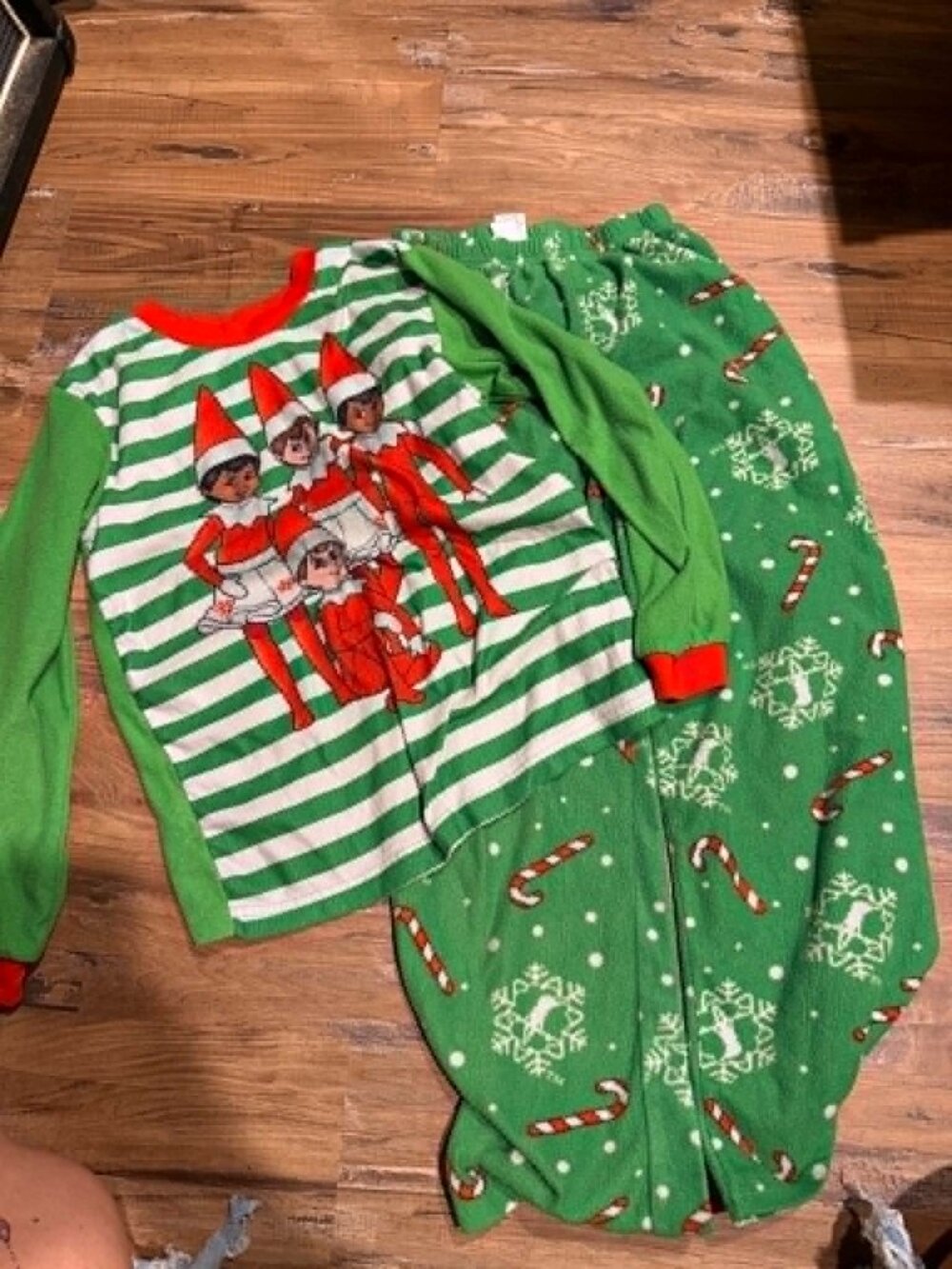 Elf on the Shelf Kids Pajamas Medium